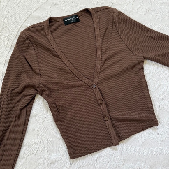 White Fox Boutique Two Piece Crop Top - Picture 2 of 5